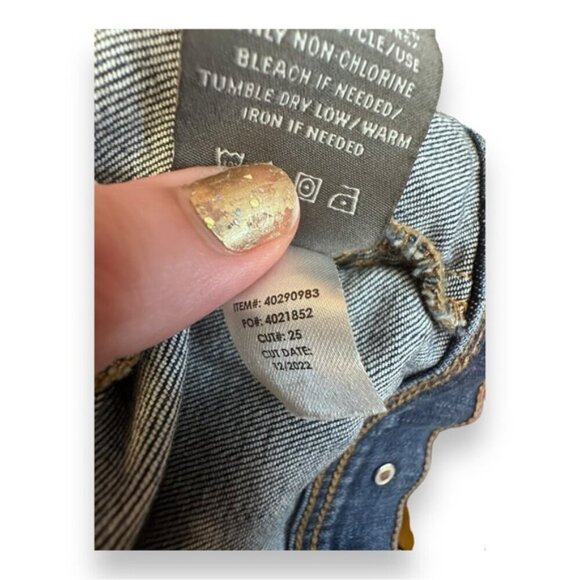 Women’s torrid 3 Vintage Wash Vintage Stretch Denim Crop Jean Vest 22 24 3XL - Picture 13 of 15